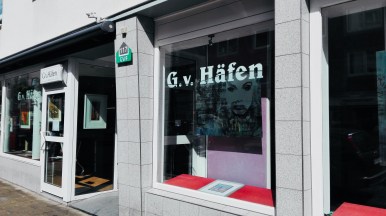 F2DA9404-0C26-4C9A-B7CC-168900CE83F2